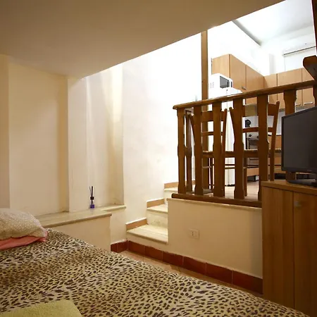 Francesco House Apartament *